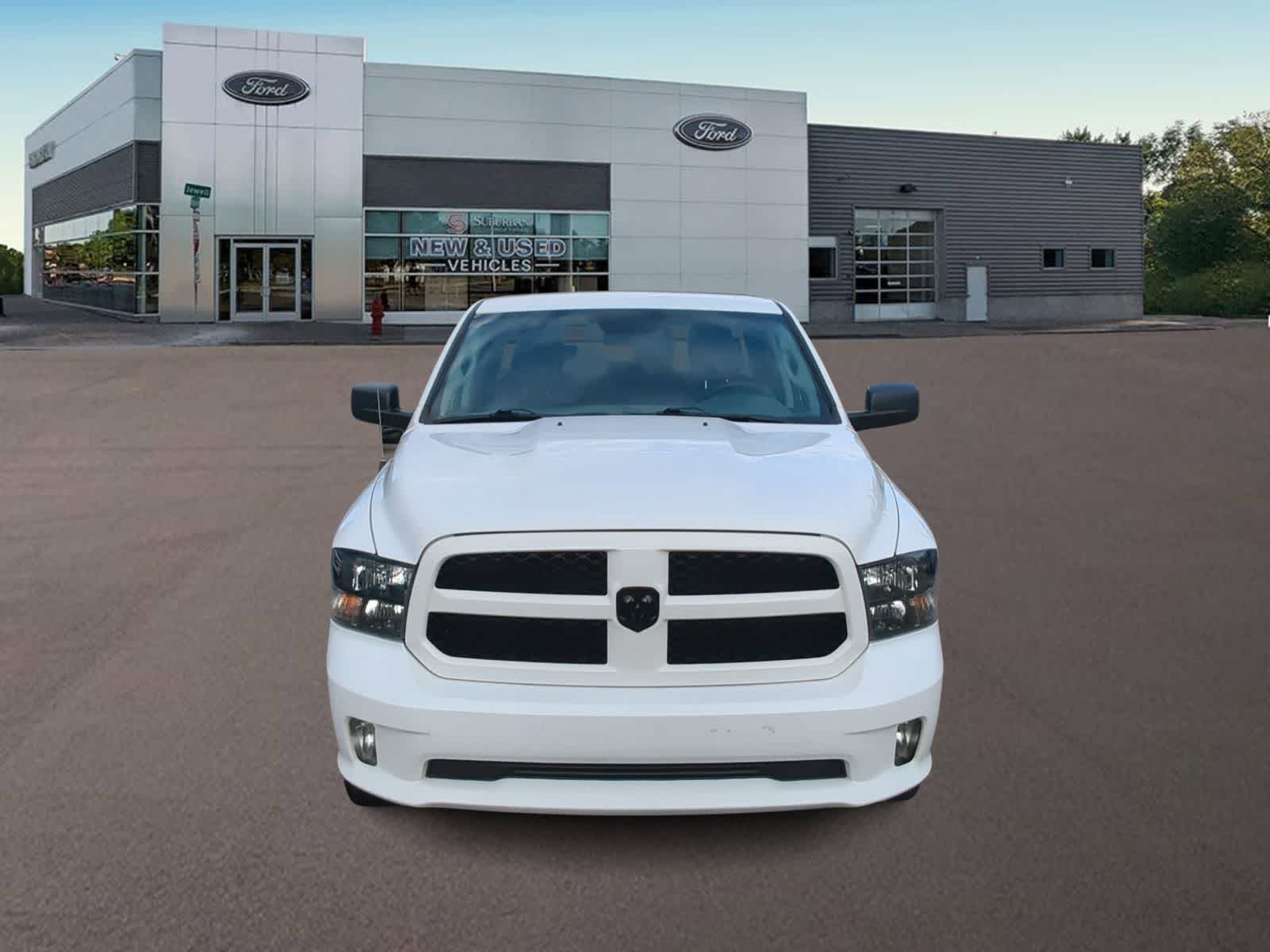 Thumbnail: 2019 RAM 1500 Classic - 3