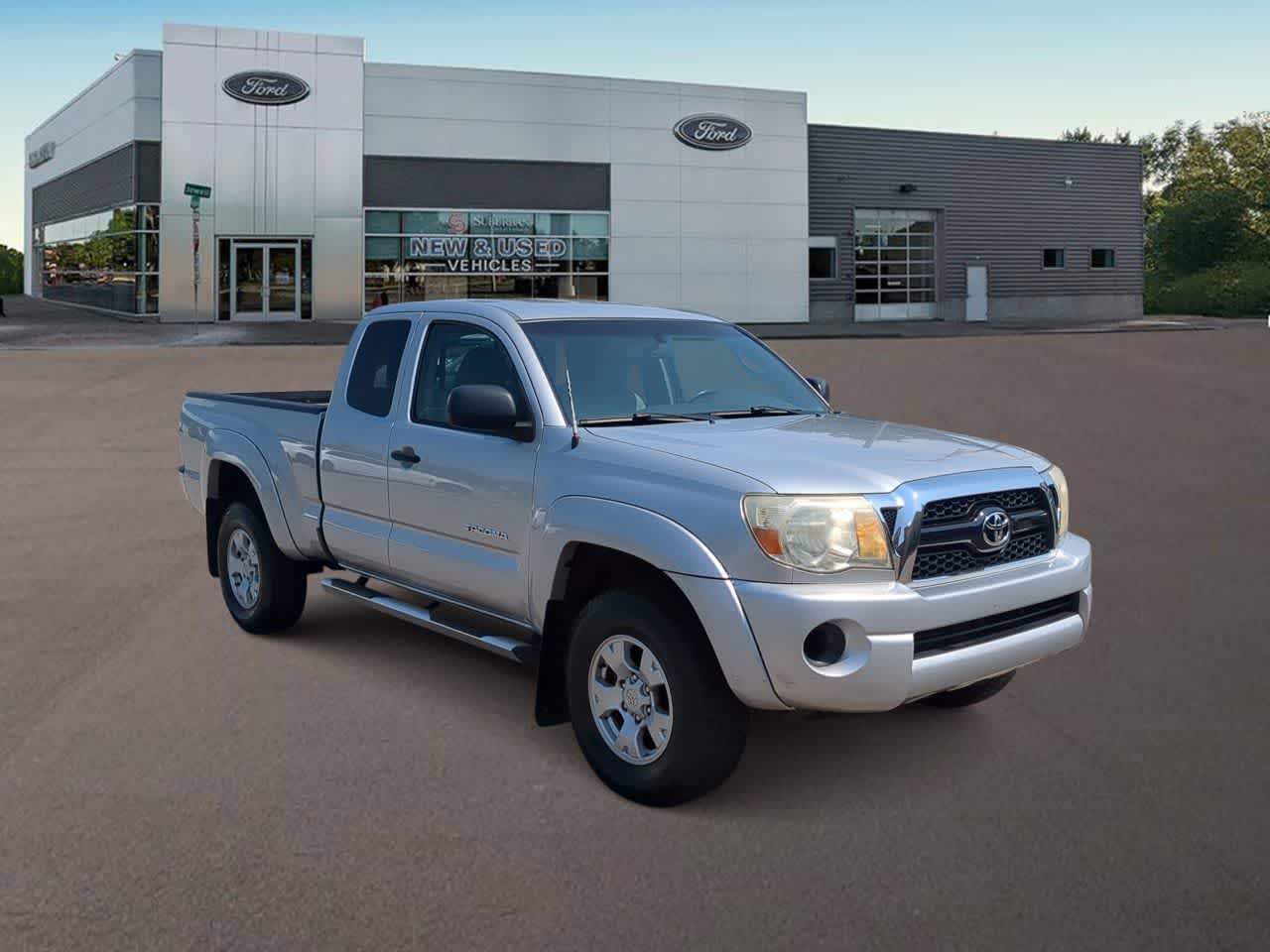Thumbnail: 2011 Toyota Tacoma - 2