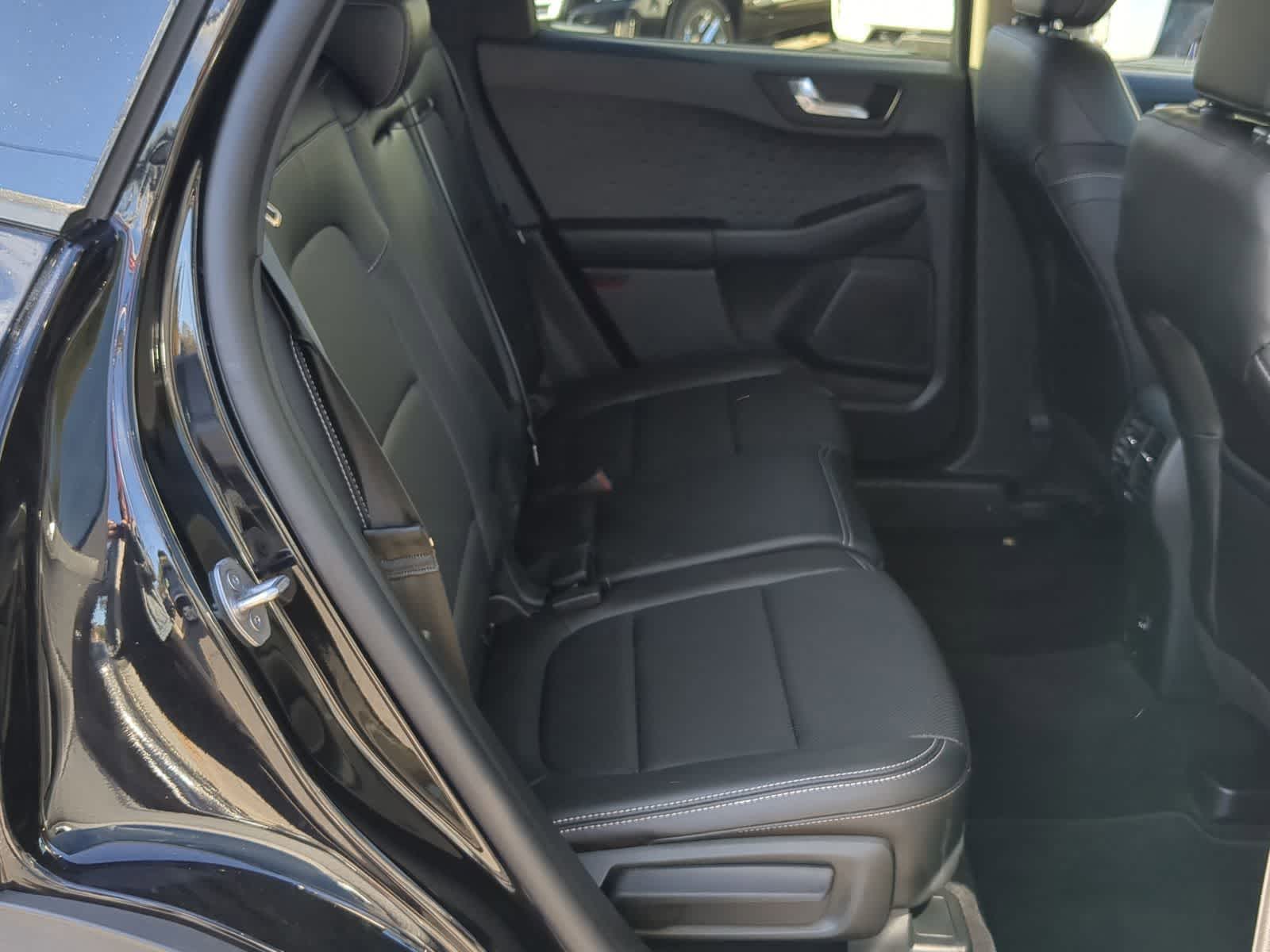 Thumbnail: 2020 Ford Escape - 22