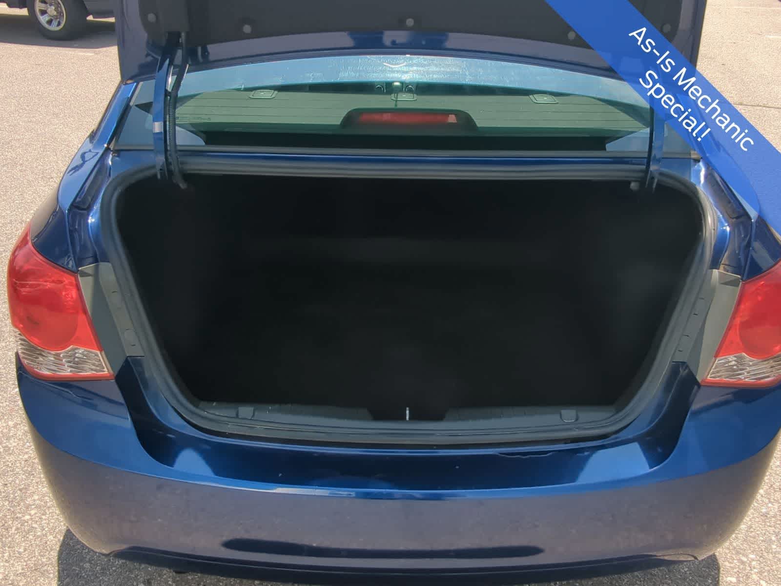 Thumbnail: 2013 Chevrolet Cruze - 31