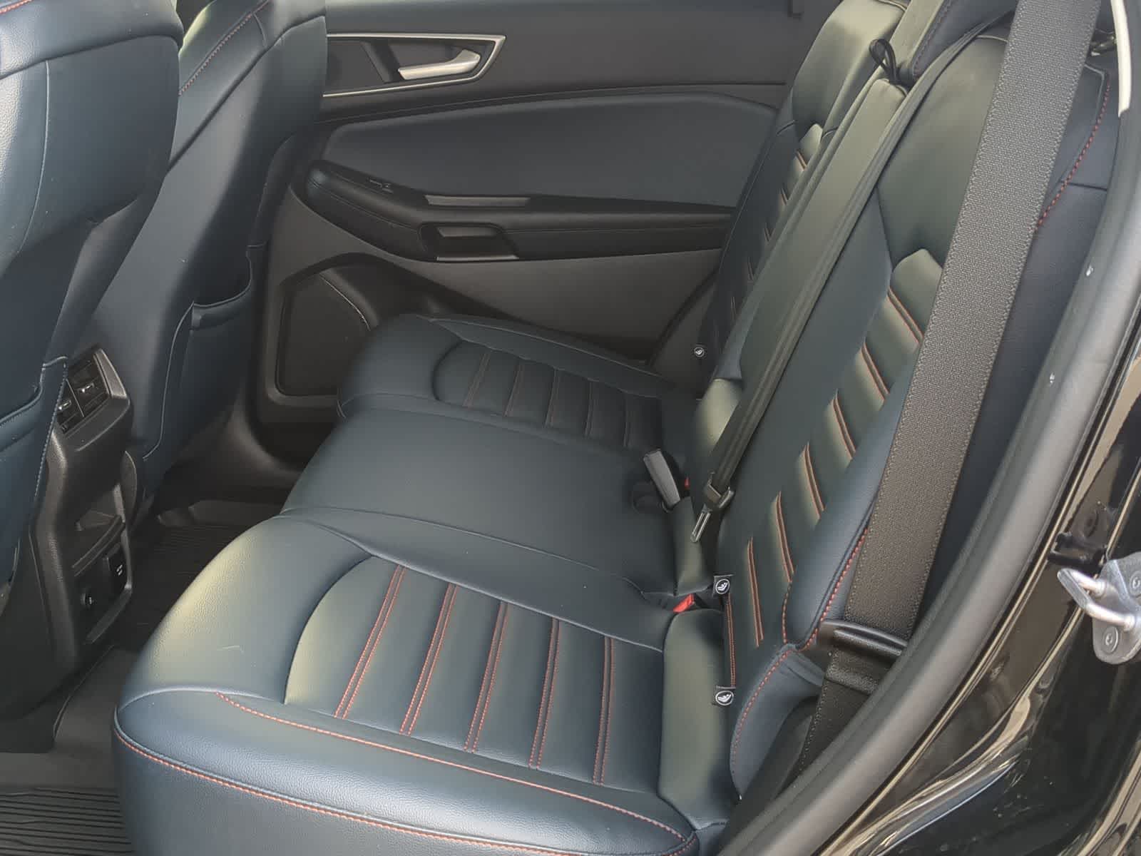 Thumbnail: 2023 Ford Edge - 26