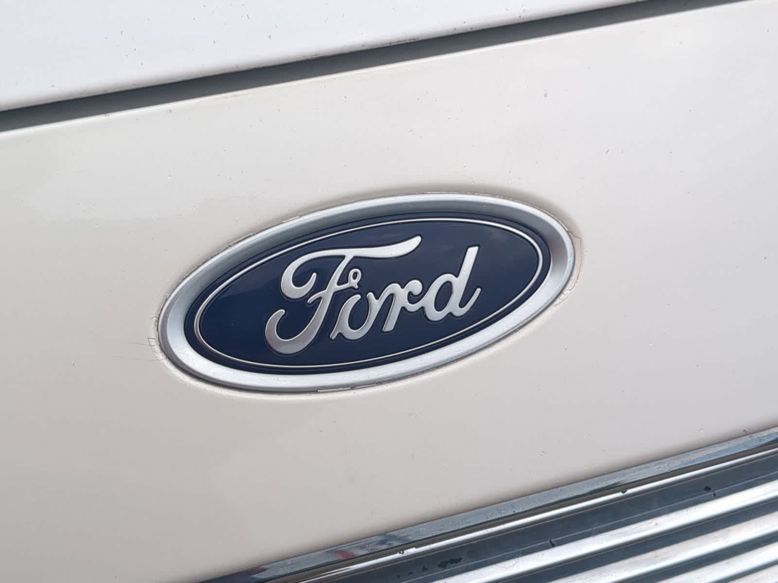 Thumbnail: 2017 Ford Fusion - 16