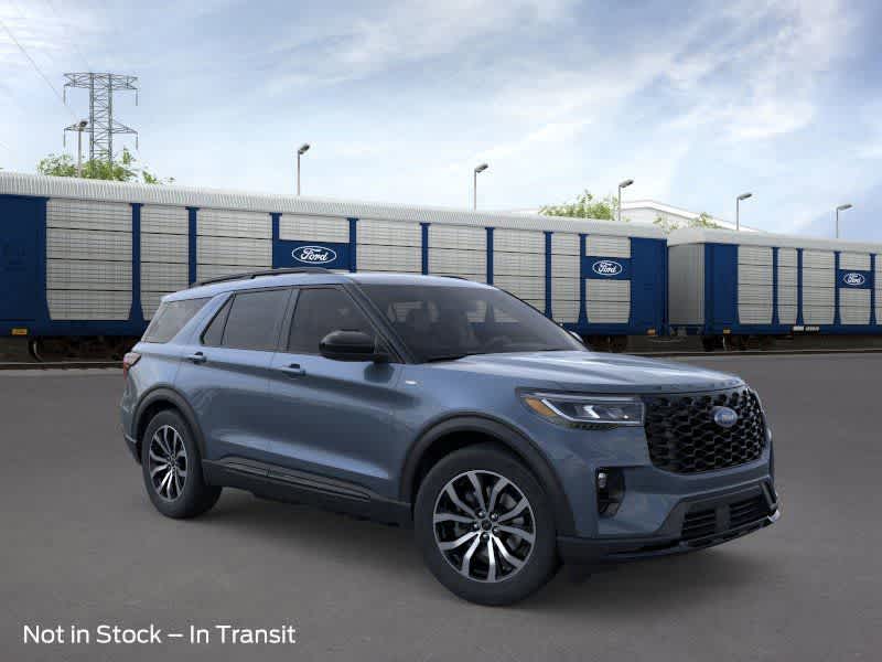 2025 Ford Explorer ST-Line 8