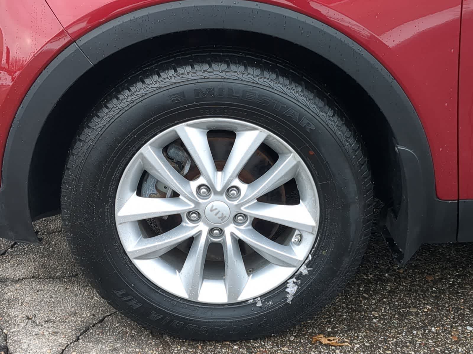 Thumbnail: 2017 Kia Sorento - 18