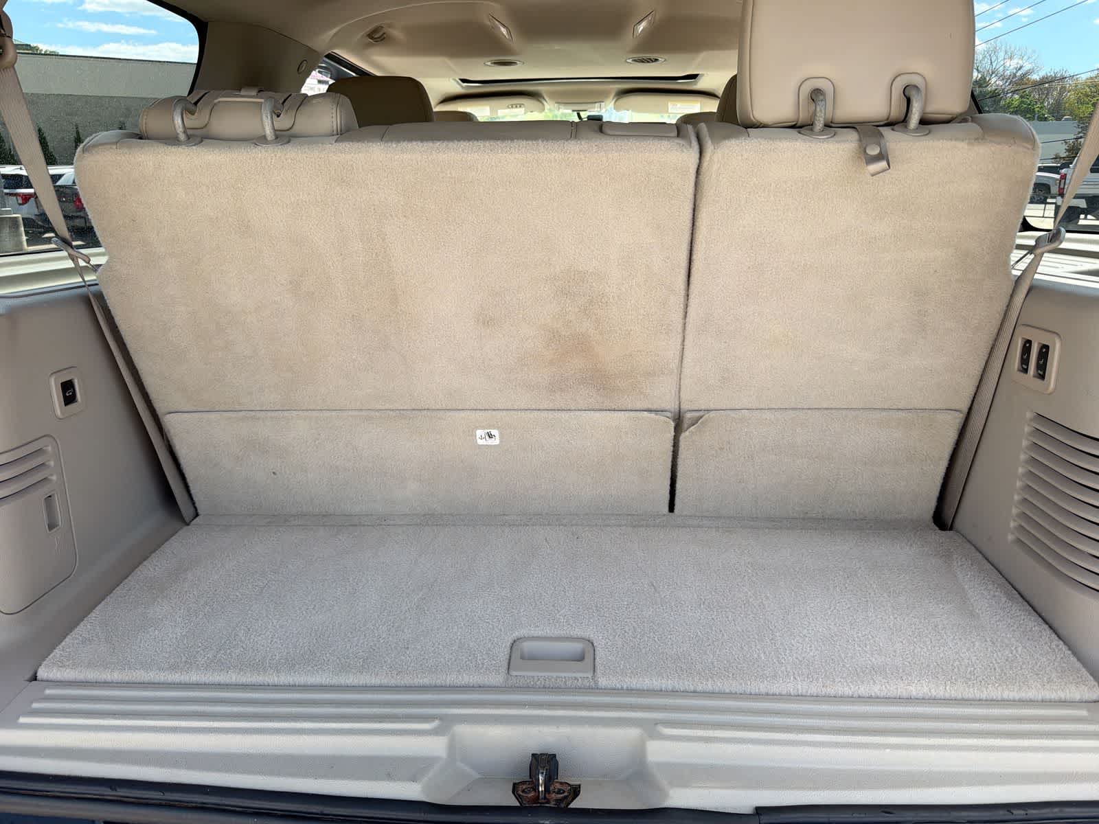 Thumbnail: 2013 Lincoln Navigator - 38