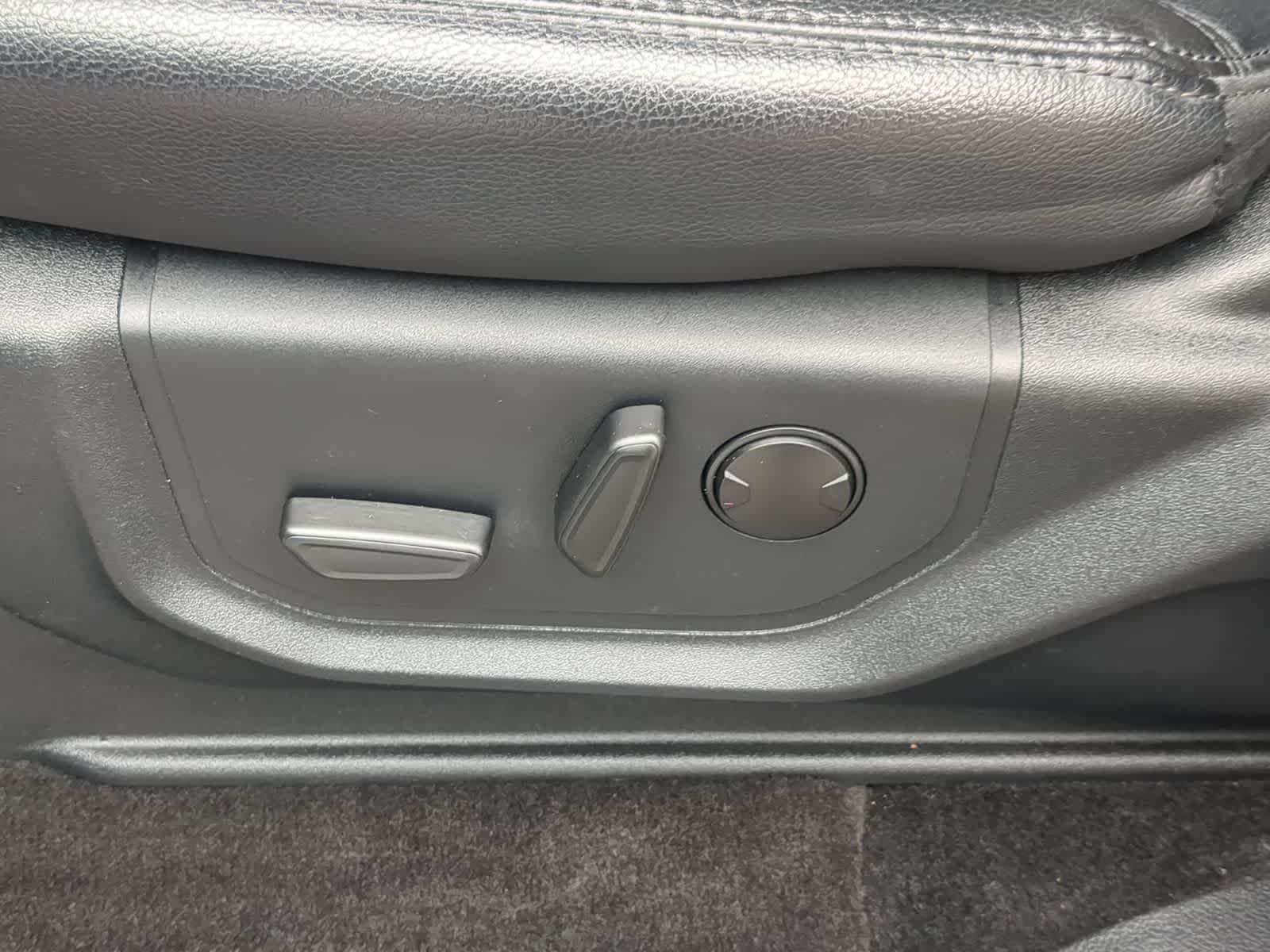 Thumbnail: 2020 Ford Expedition - 23