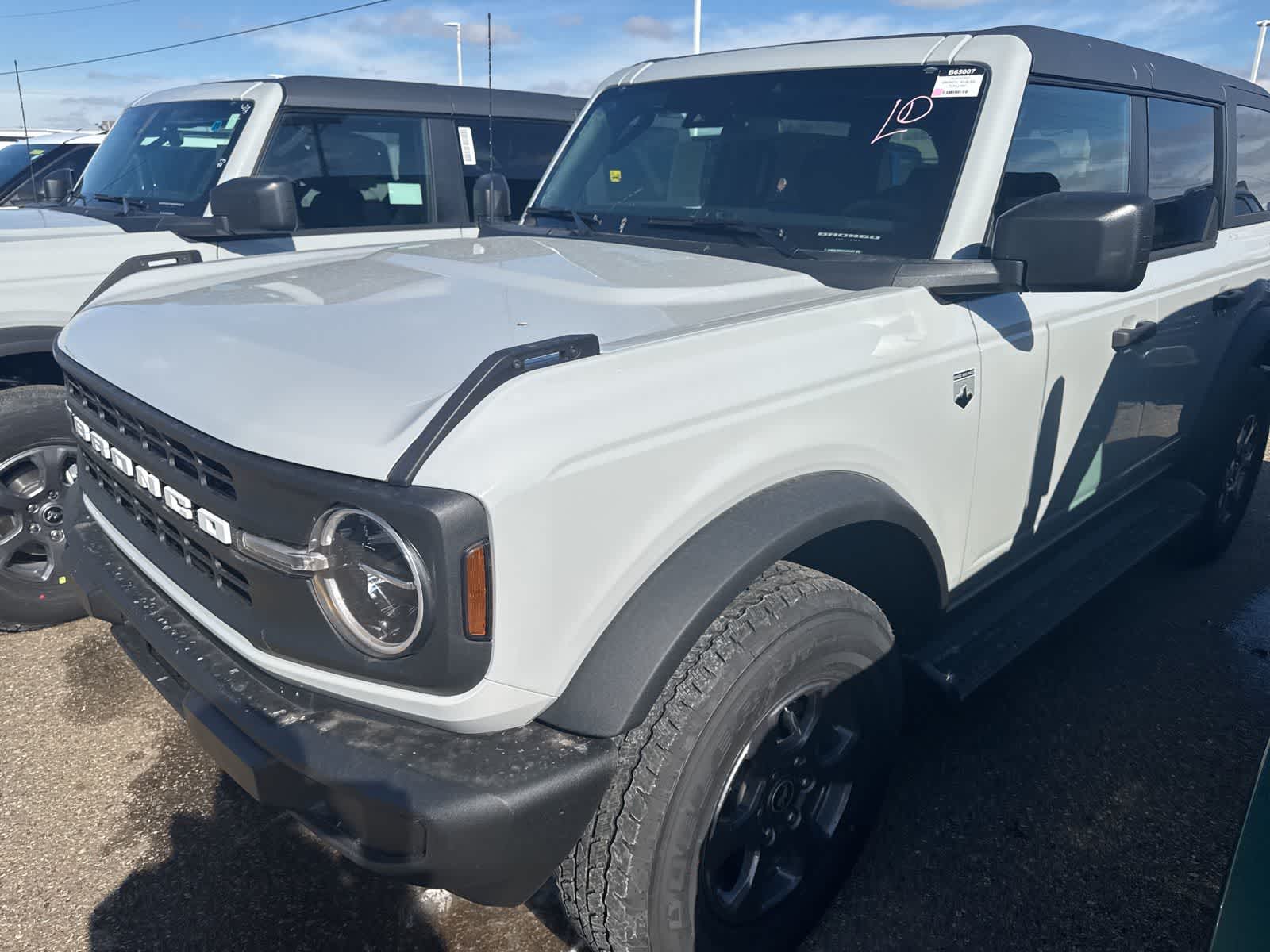 Thumbnail: 2026 Ford Bronco - 3