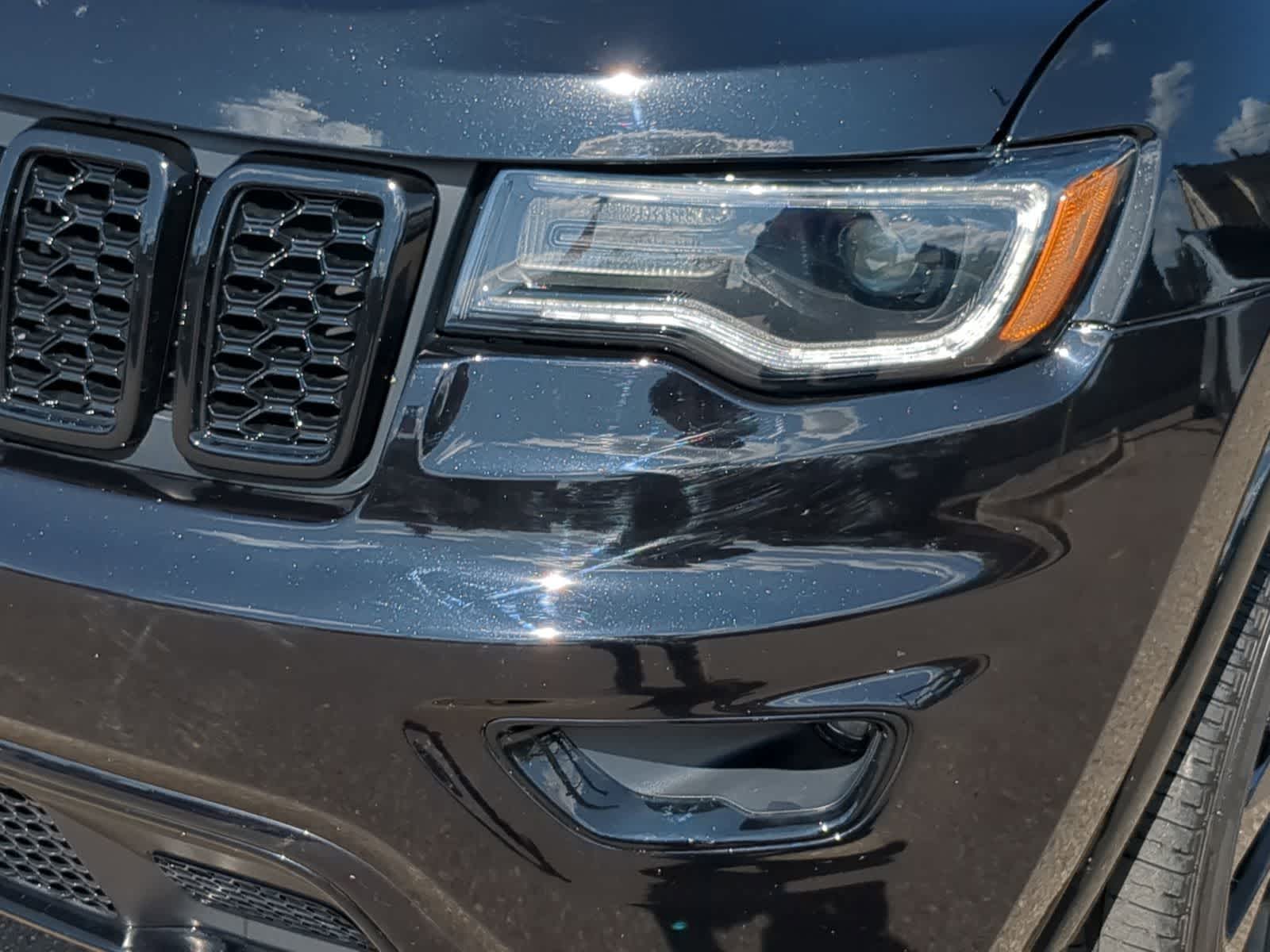 Thumbnail: 2021 Jeep Grand Cherokee - 12