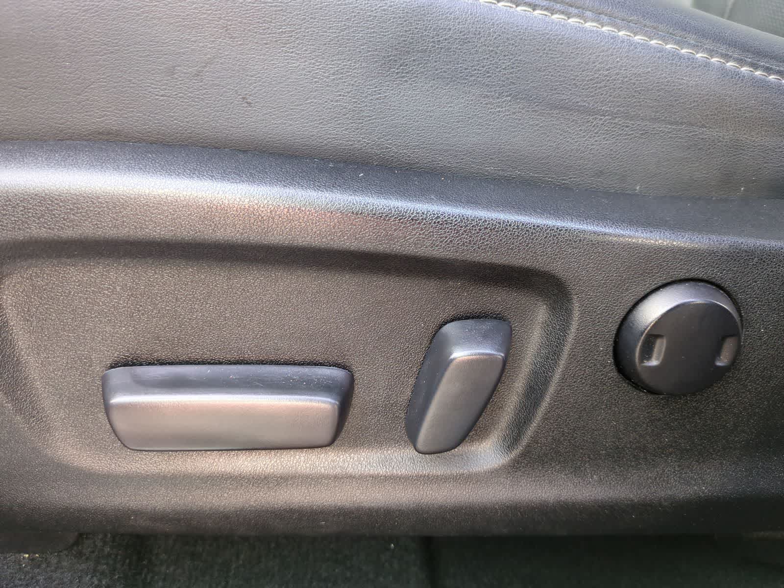 Thumbnail: 2022 Lexus RX - 22