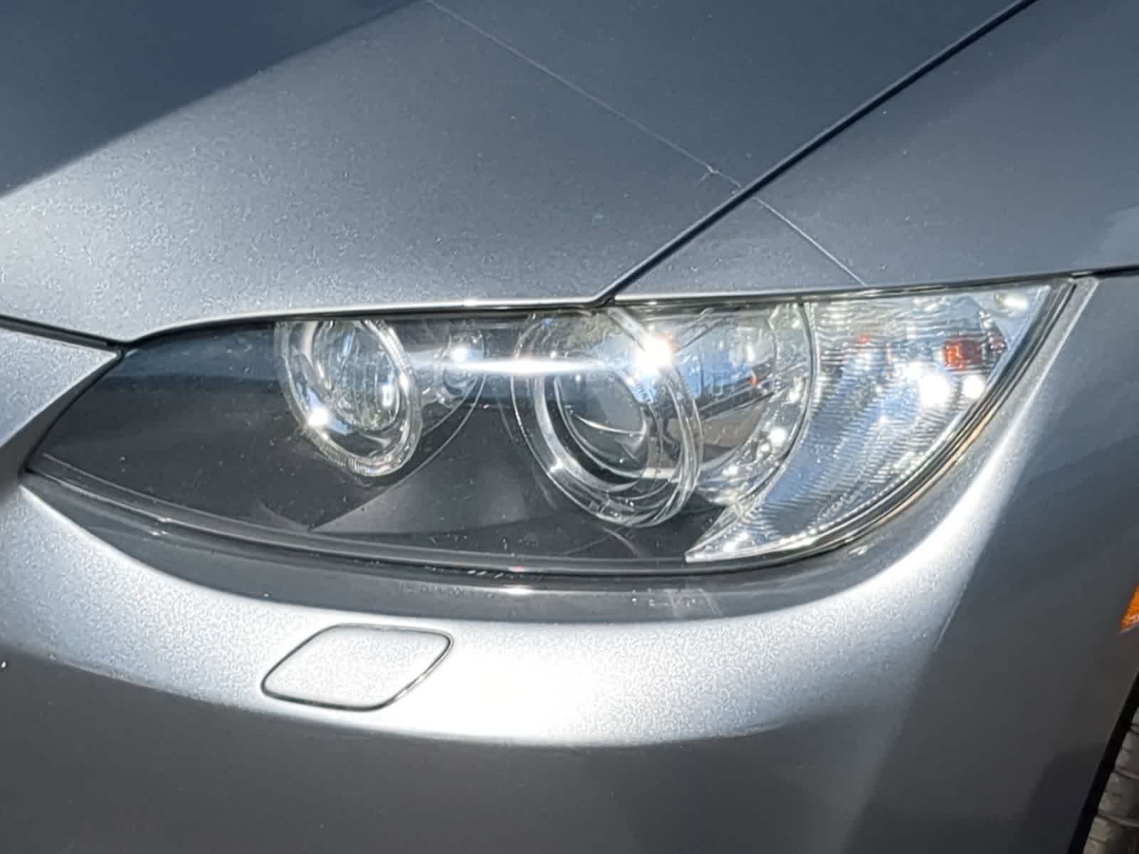 Thumbnail: 2010 BMW 3 Series - 16