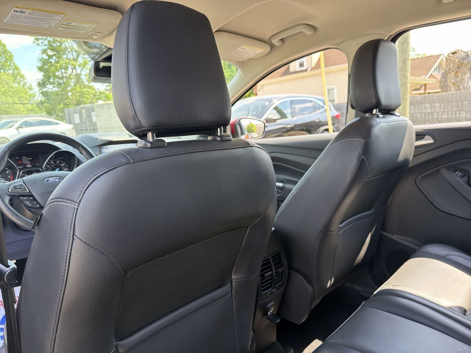 Thumbnail: 2019 Ford Escape - 23