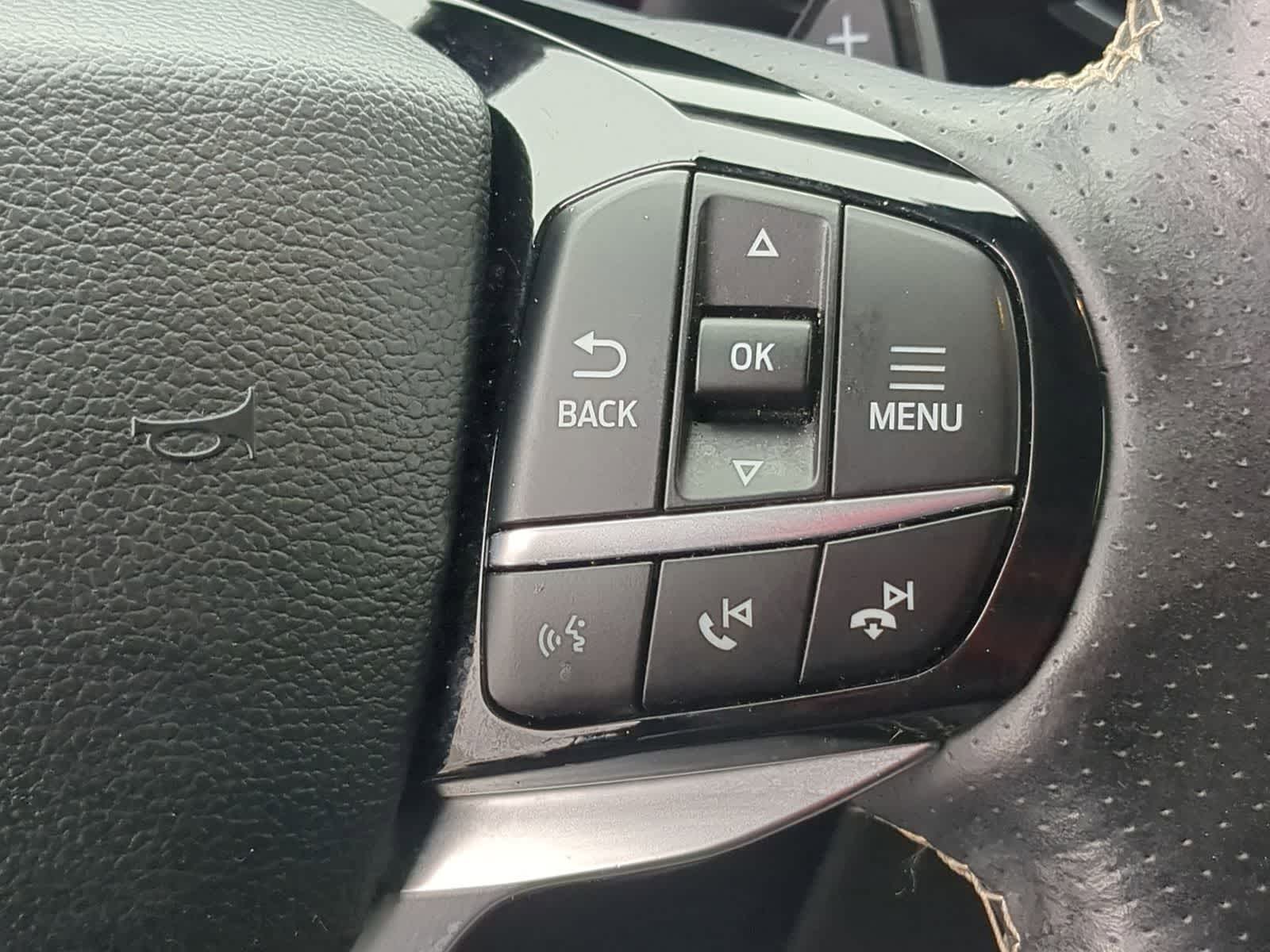 Thumbnail: 2022 Ford Explorer - 33