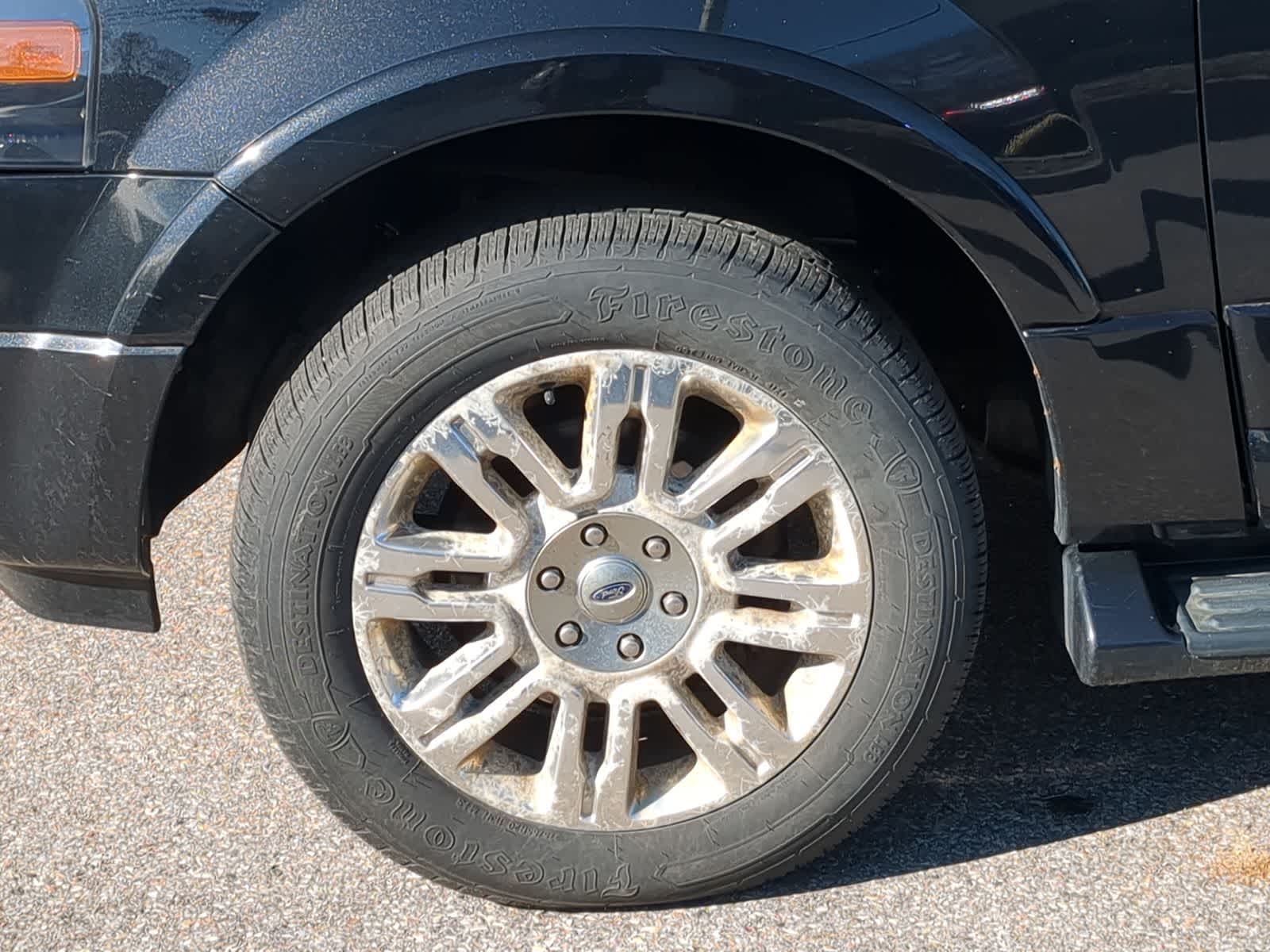 Thumbnail: 2011 Ford Expedition - 18