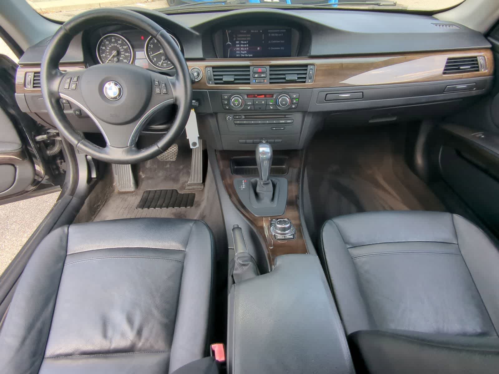 Thumbnail: 2011 BMW 3 Series - 17