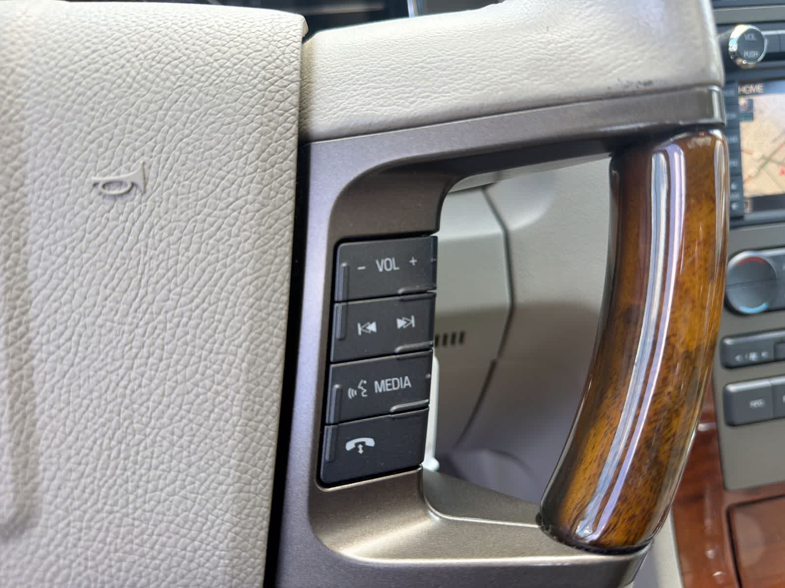 Thumbnail: 2013 Lincoln Navigator - 29