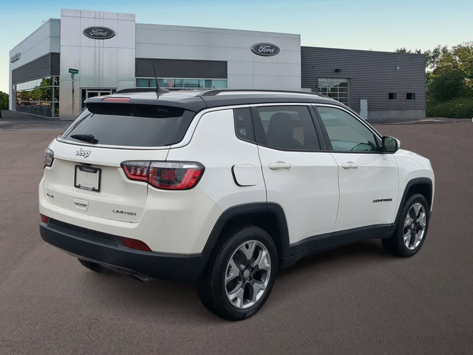 Thumbnail: 2018 Jeep Compass - 11