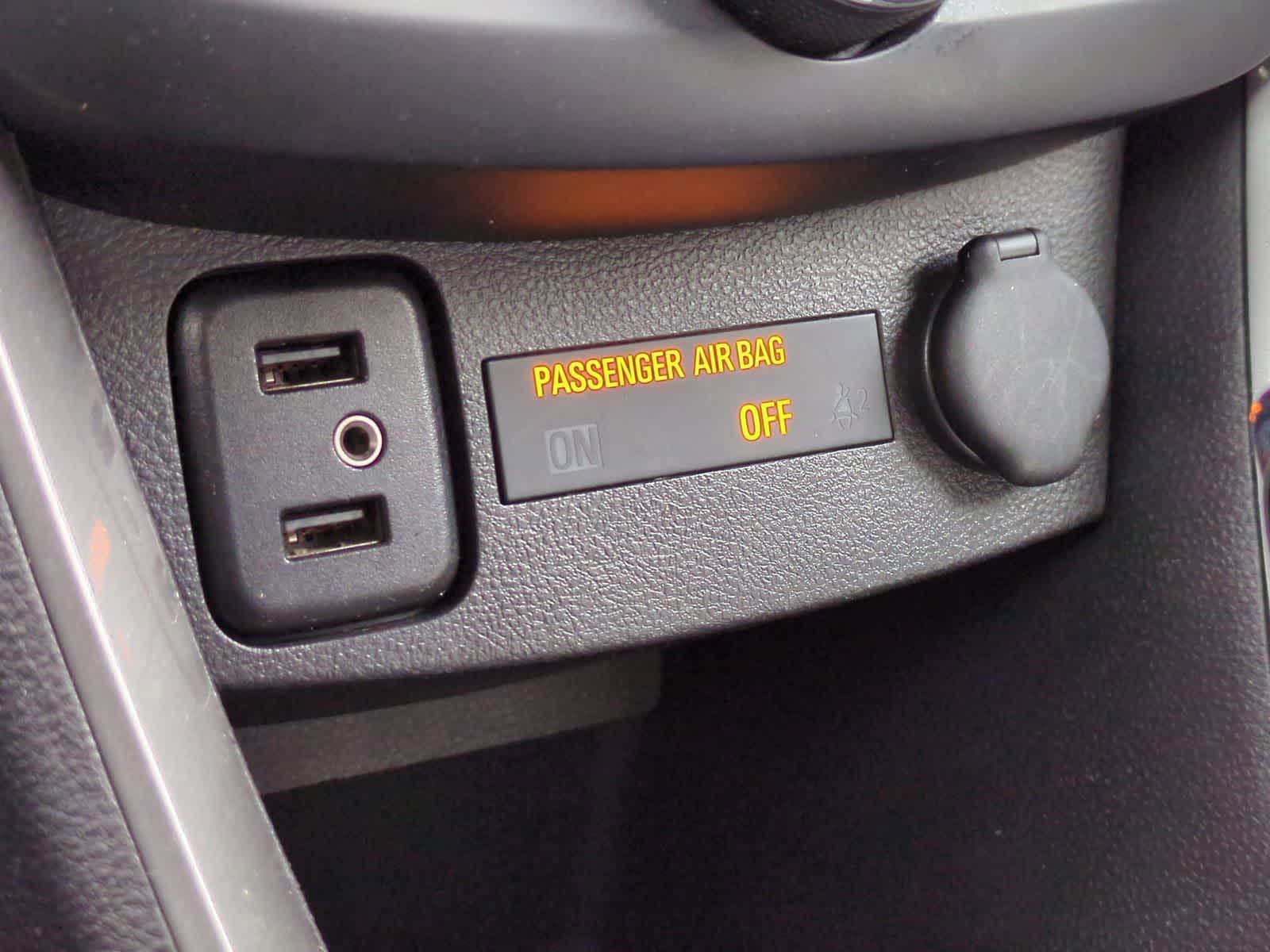 Thumbnail: 2019 Chevrolet Trax - 32