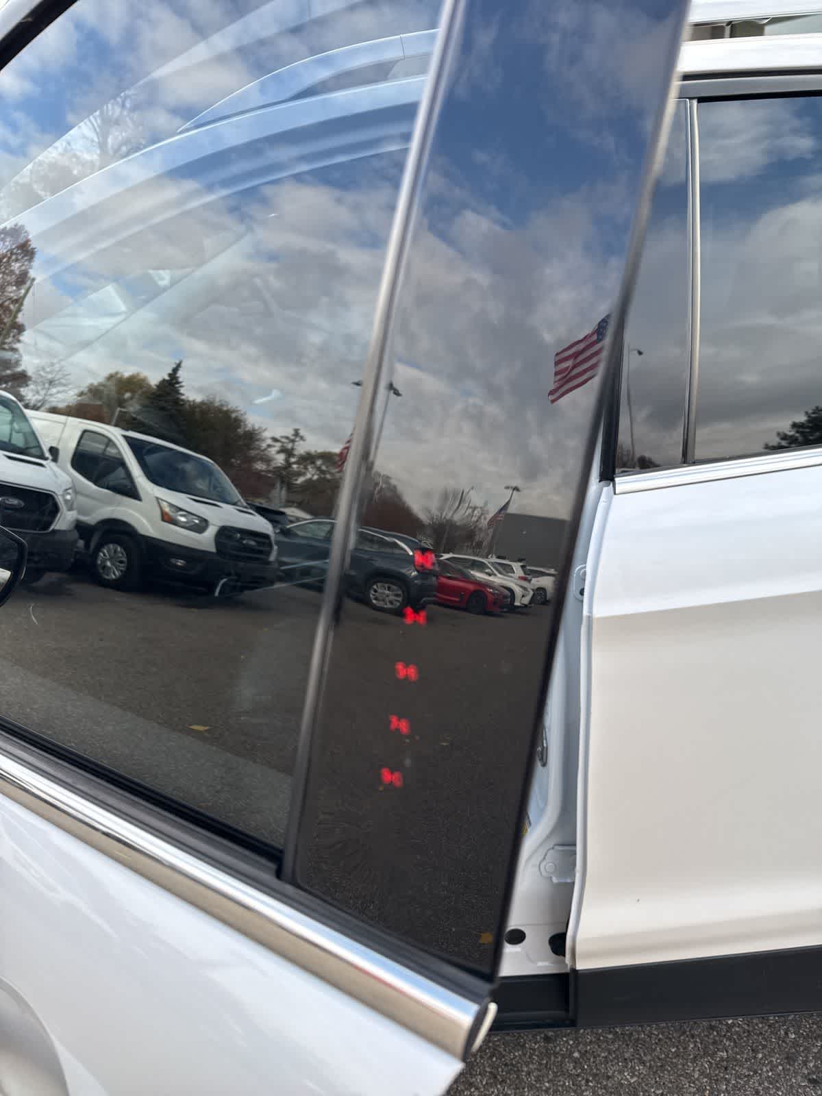 Thumbnail: 2018 Ford Escape - 10