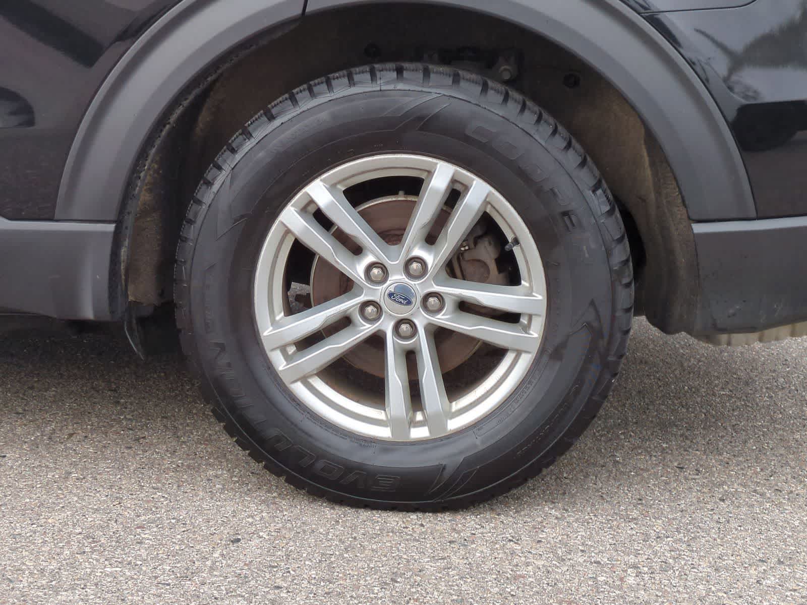 Thumbnail: 2020 Ford Explorer - 19