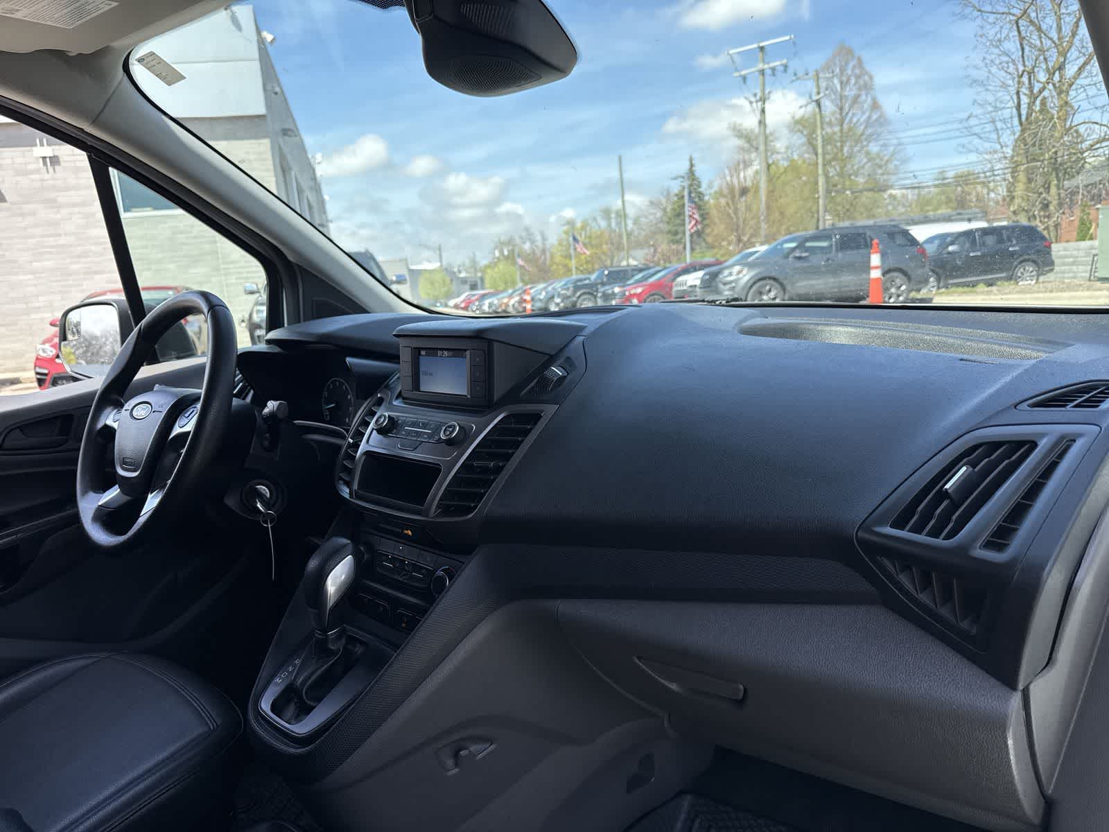 Thumbnail: 2022 Ford Transit Series - 18