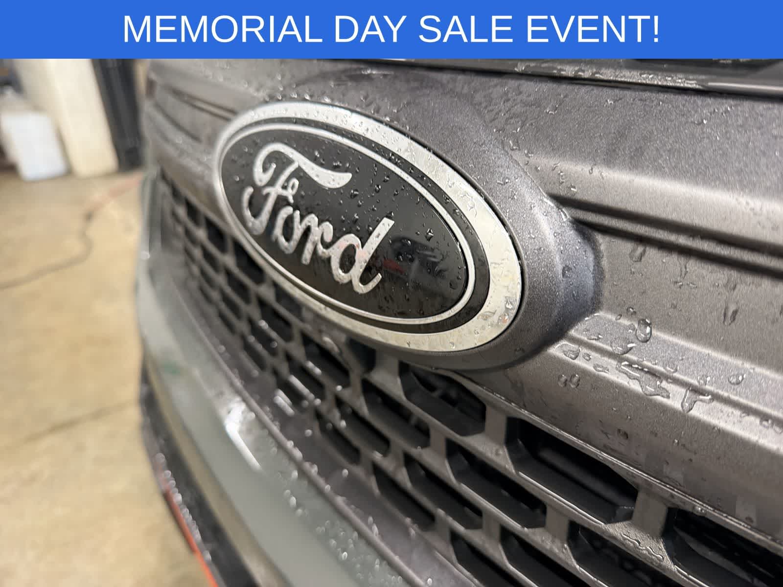 Thumbnail: 2022 Ford Explorer - 18