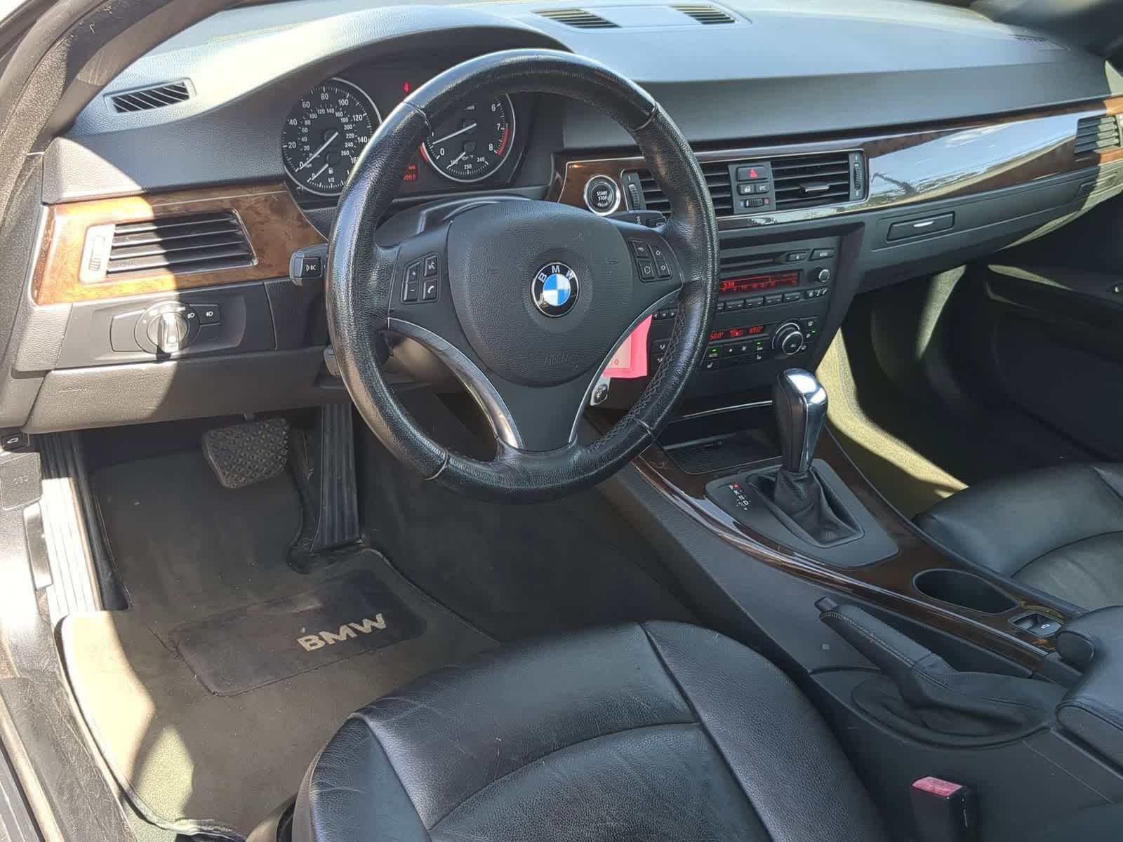 Thumbnail: 2010 BMW 3 Series - 14