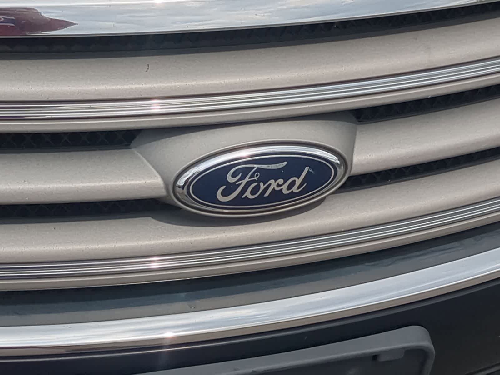 Thumbnail: 2017 Ford Taurus - 14