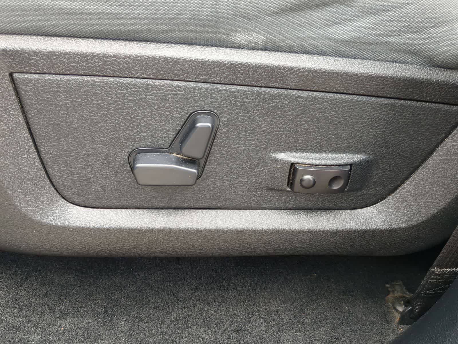 Thumbnail: 2017 RAM 1500 - 23