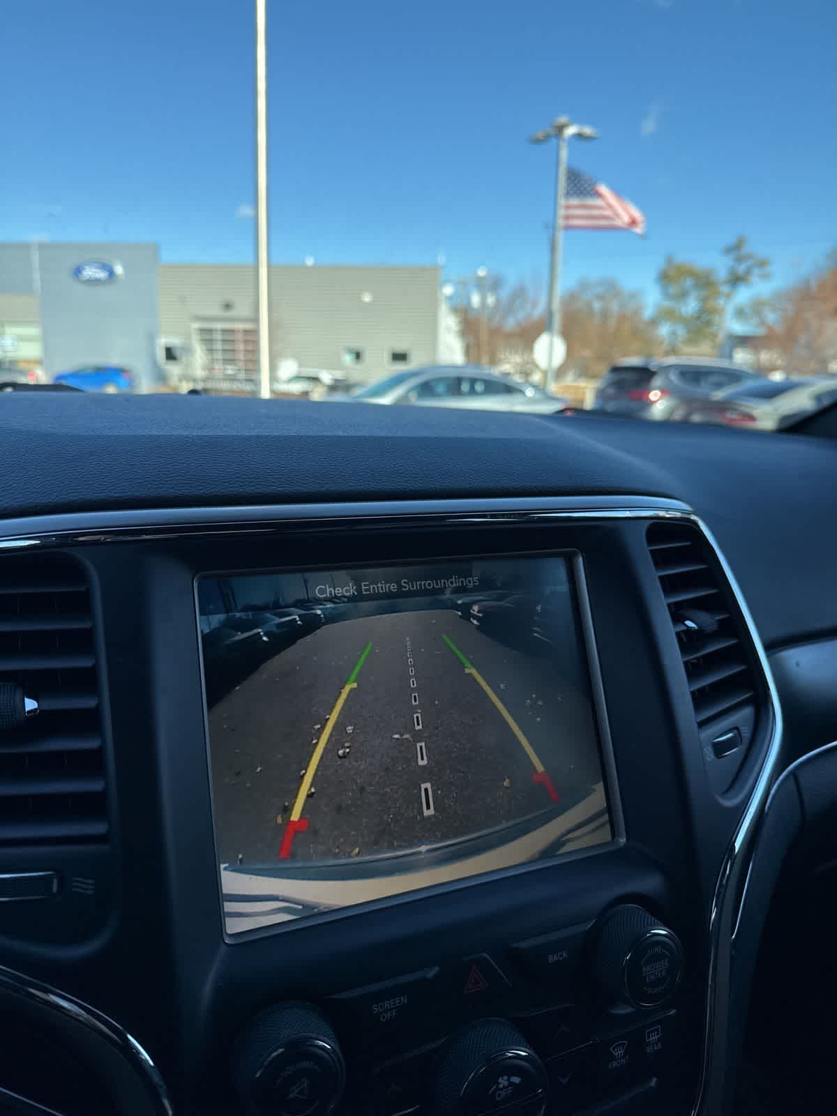 Thumbnail: 2015 Jeep Grand Cherokee - 36