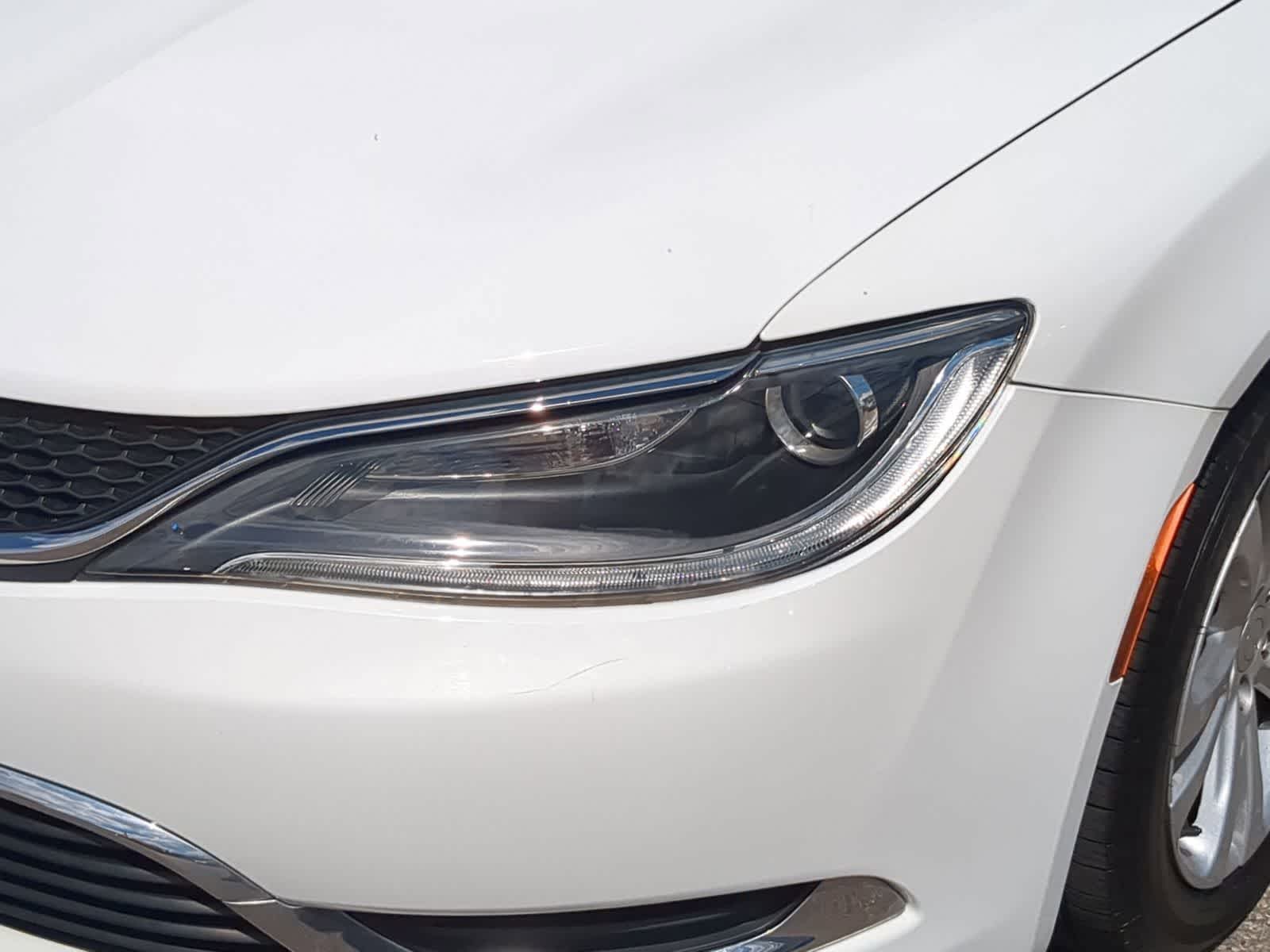 Thumbnail: 2015 Chrysler 200 - 13