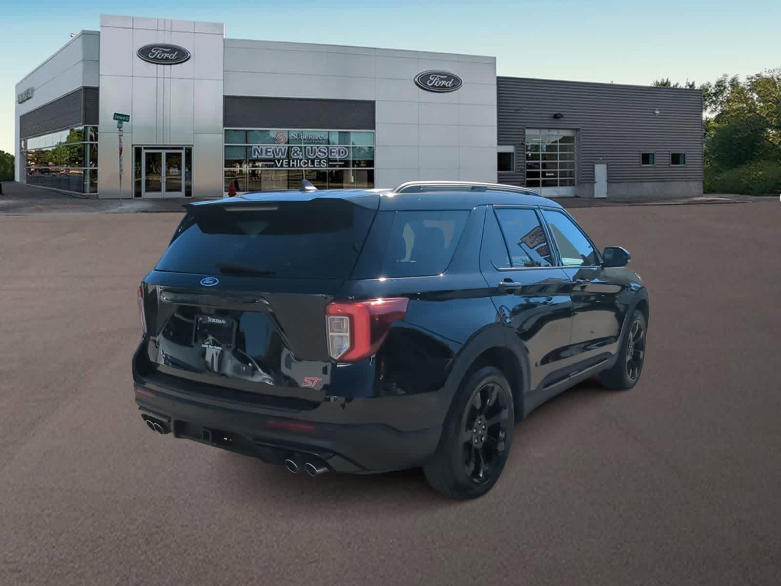 Thumbnail: 2023 Ford Explorer - 11