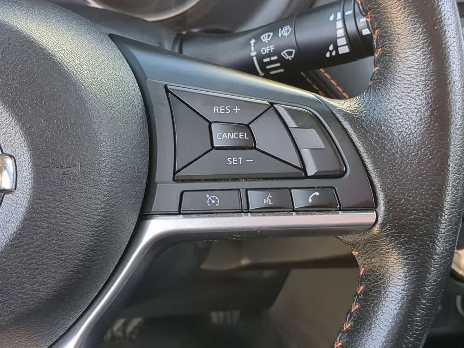 2020 Nissan Kicks SR 26