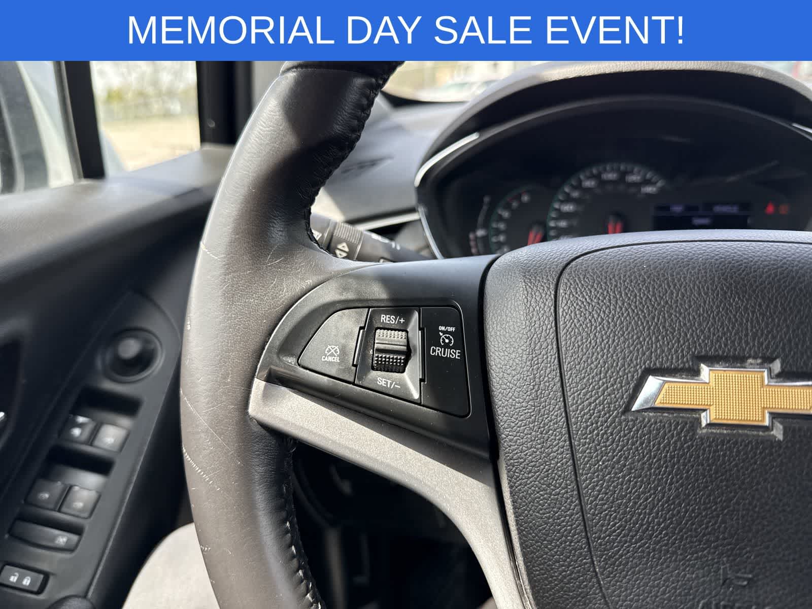 Thumbnail: 2020 Chevrolet Trax - 28