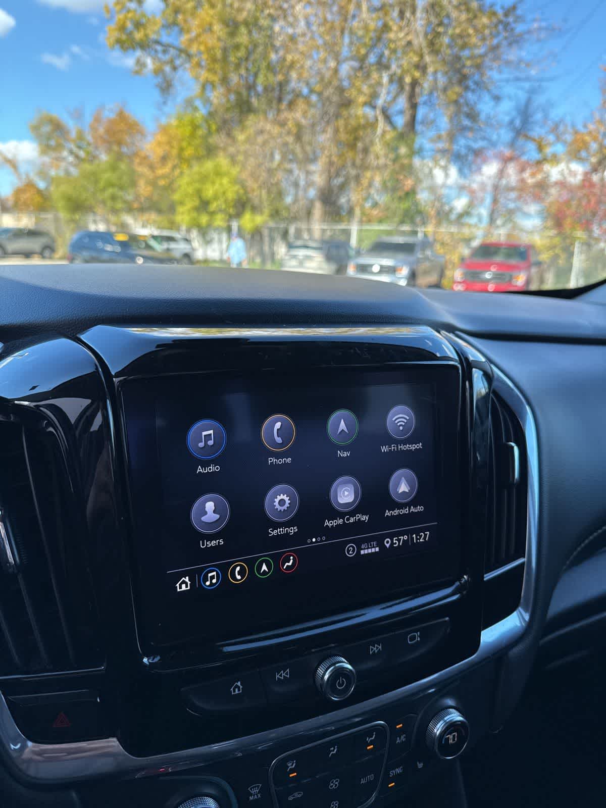 Thumbnail: 2020 Chevrolet Traverse - 17