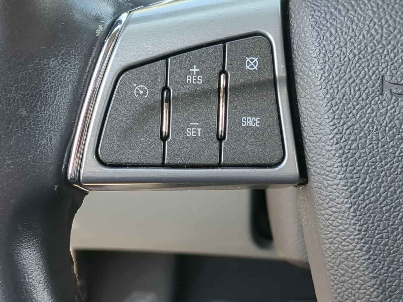 Thumbnail: 2010 Cadillac SRX - 30