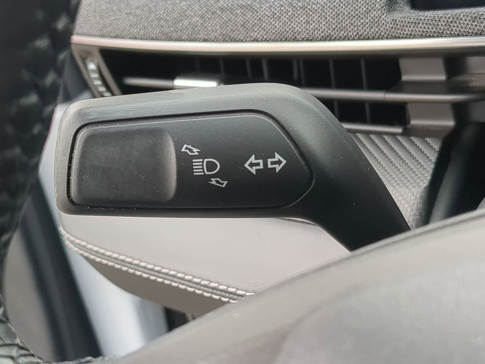 2021 Ford Mustang Mach-E Premium 31