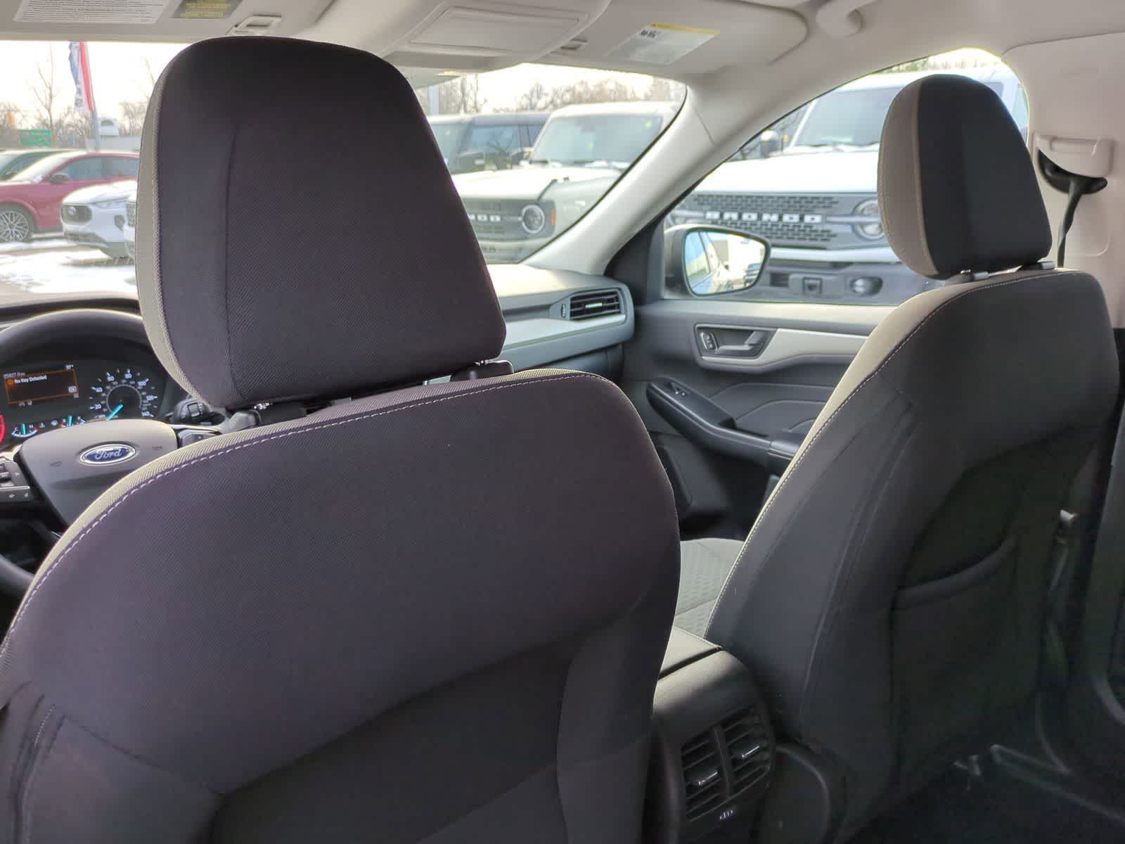 Thumbnail: 2022 Ford Escape - 23