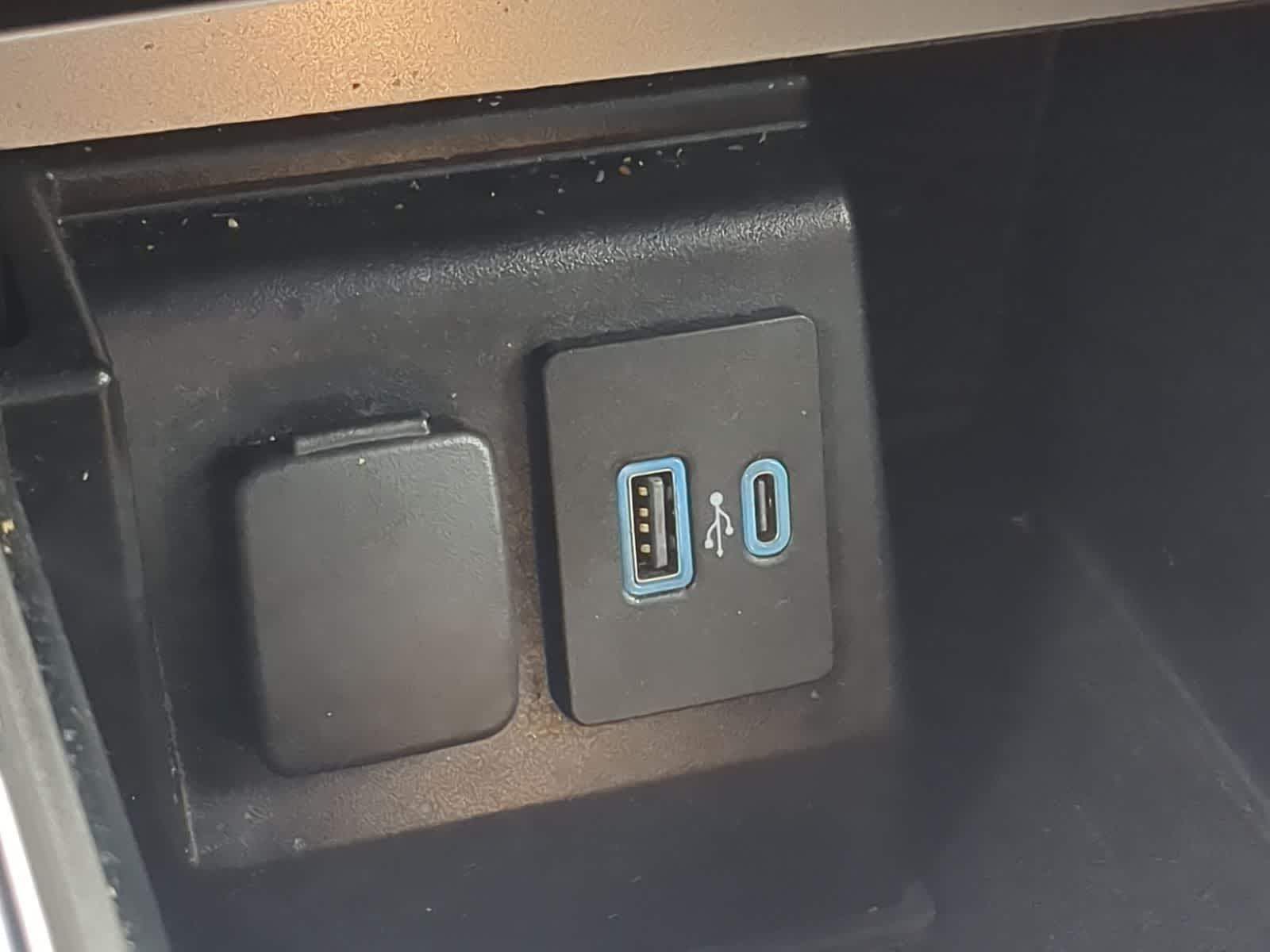 Thumbnail: 2020 Ford Explorer - 35