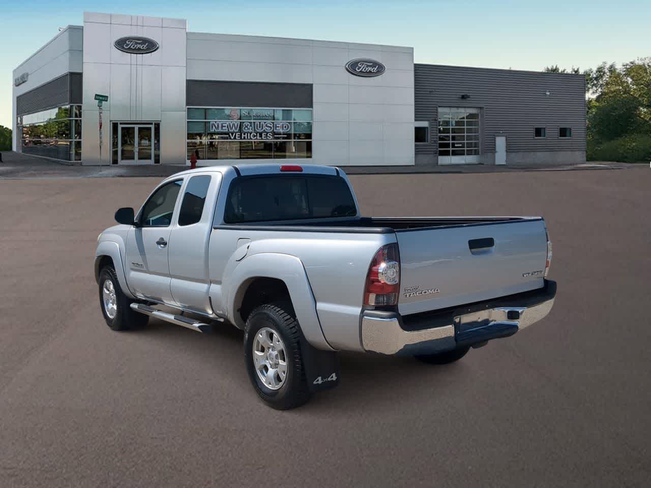 Thumbnail: 2011 Toyota Tacoma - 7