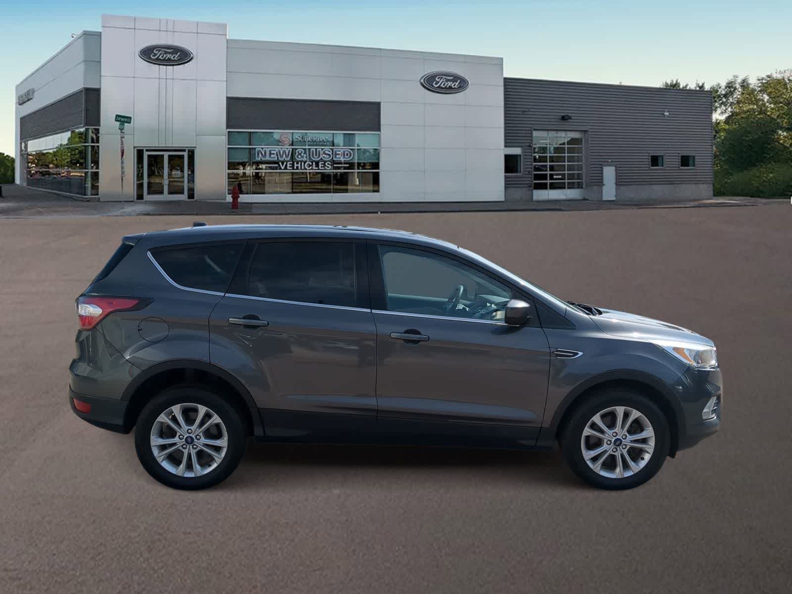 Thumbnail: 2017 Ford Escape - 11