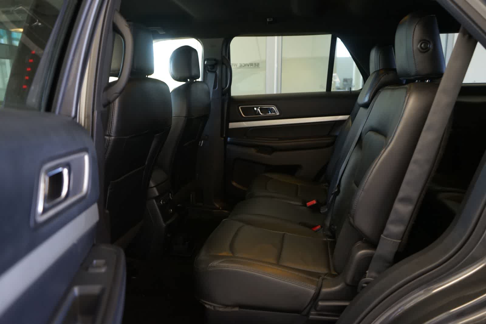 Thumbnail: 2016 Ford Explorer - 29