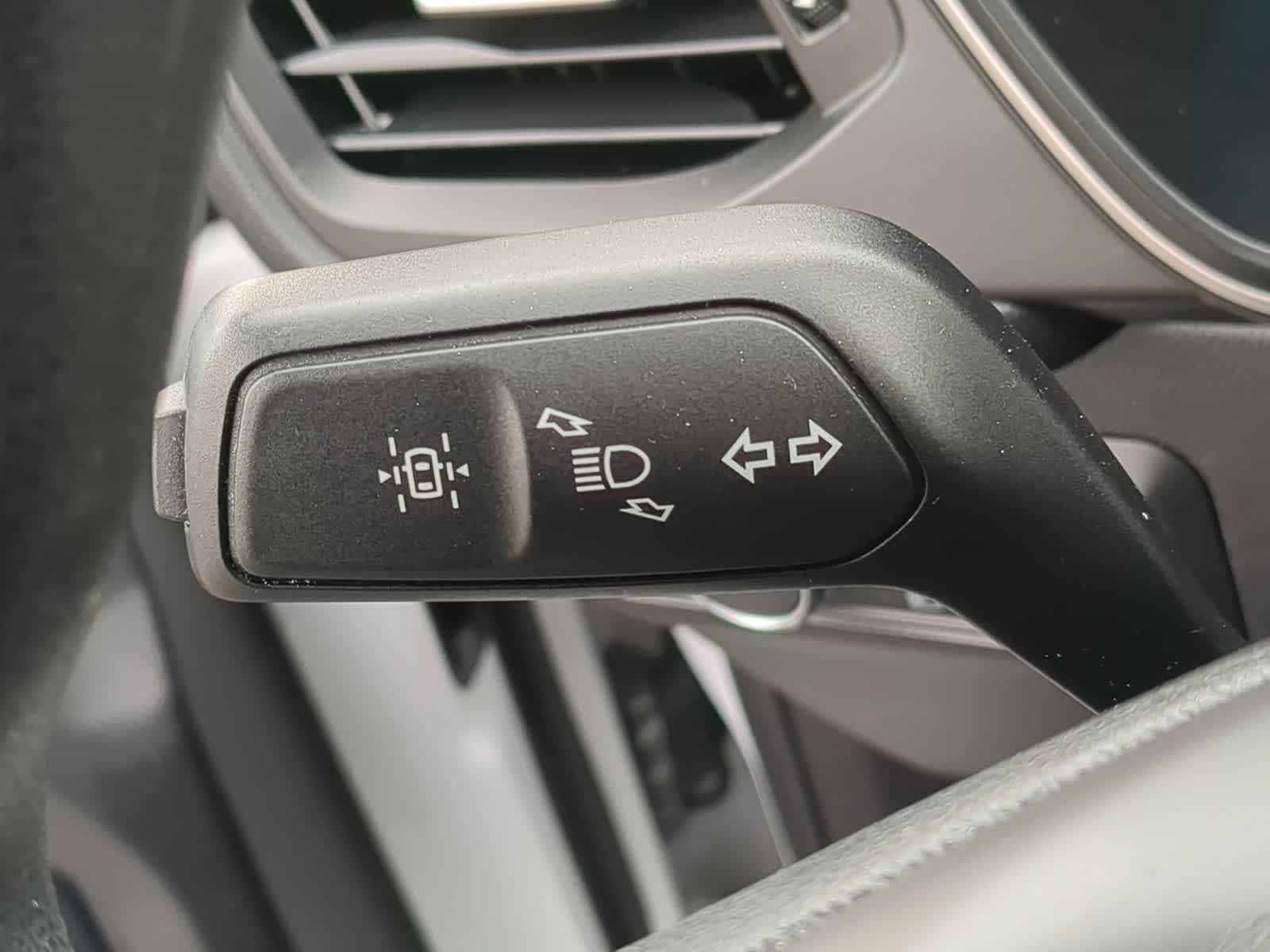 Thumbnail: 2020 Ford Escape - 29