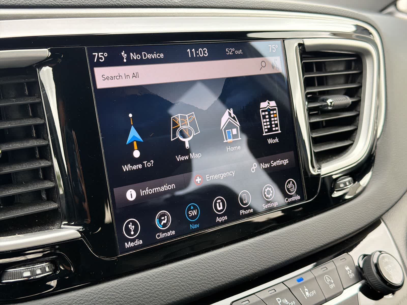 Thumbnail: 2020 Chrysler Pacifica - 35