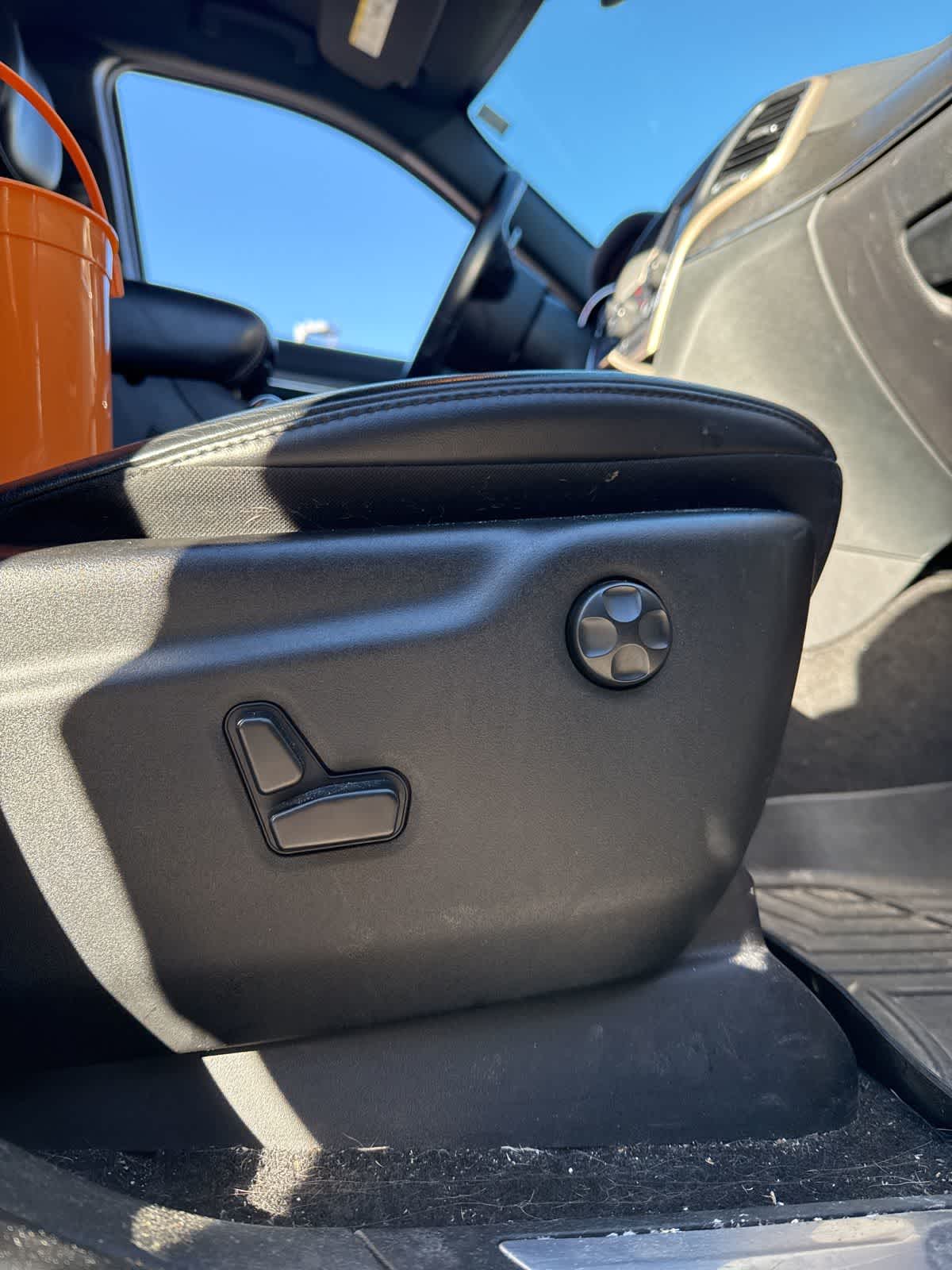 Thumbnail: 2015 Jeep Grand Cherokee - 27