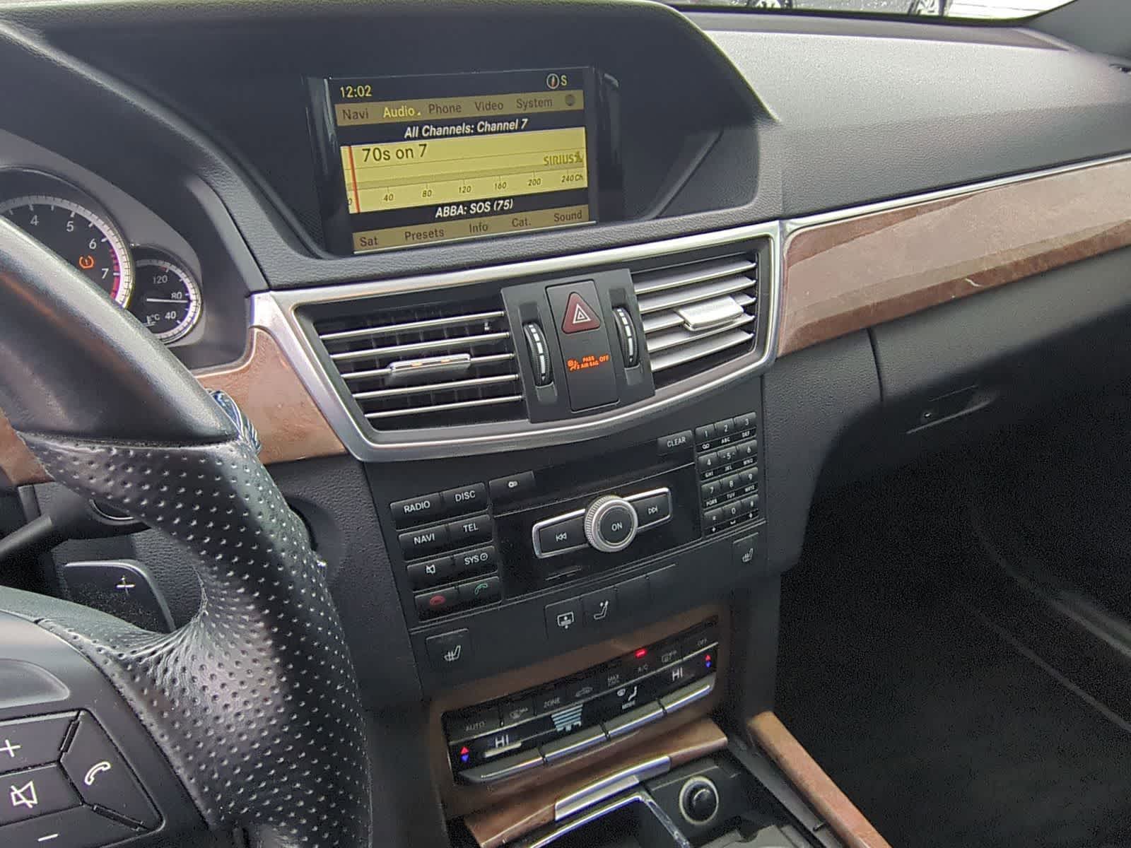 Thumbnail: 2012 Mercedes-Benz E-Class - 39