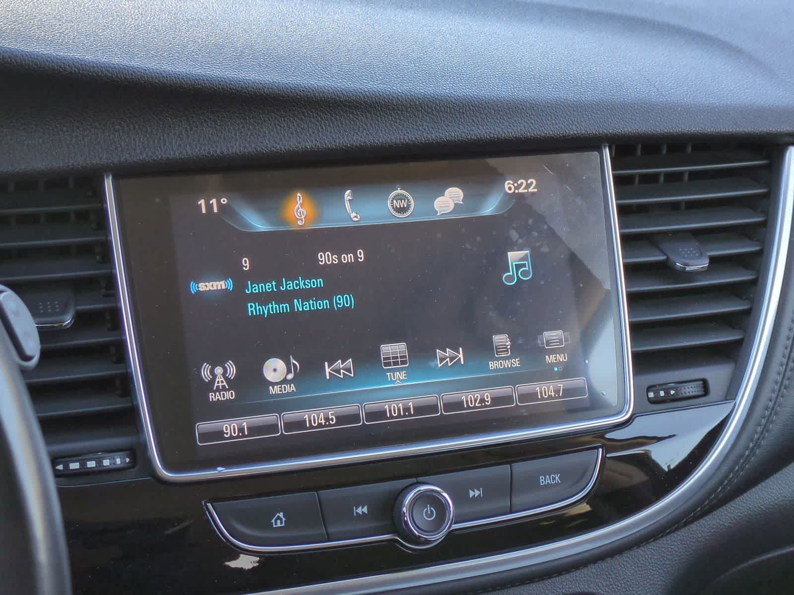 Thumbnail: 2019 Buick Encore - 28