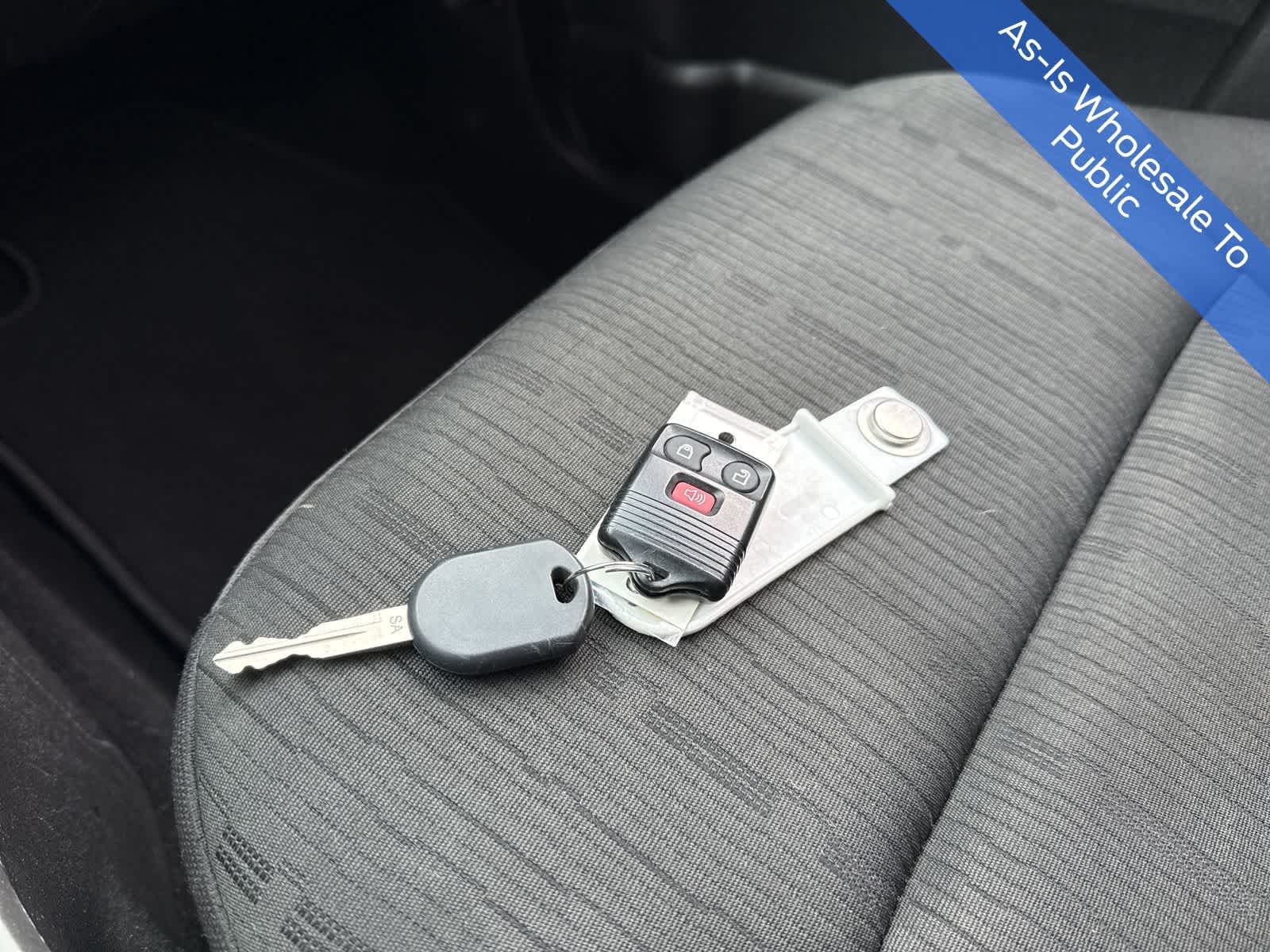 Thumbnail: 2011 Ford Focus - 32