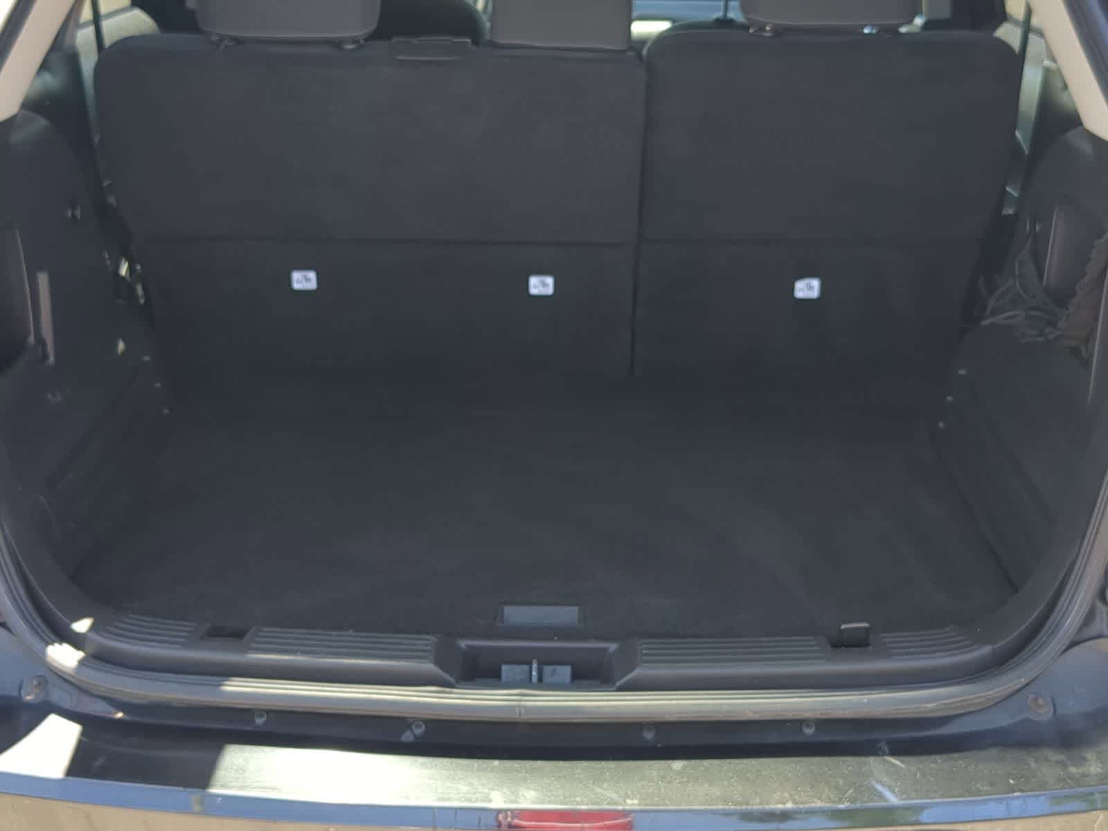 Thumbnail: 2012 Ford Edge - 32