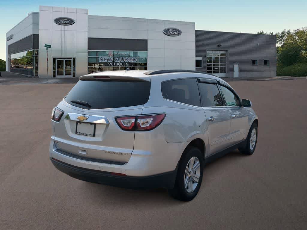 Thumbnail: 2014 Chevrolet Traverse - 11