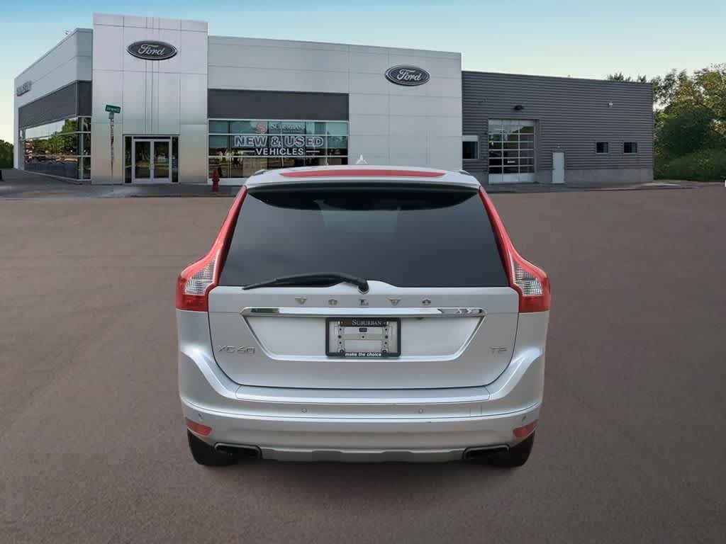 Thumbnail: 2017 Volvo XC60 - 8